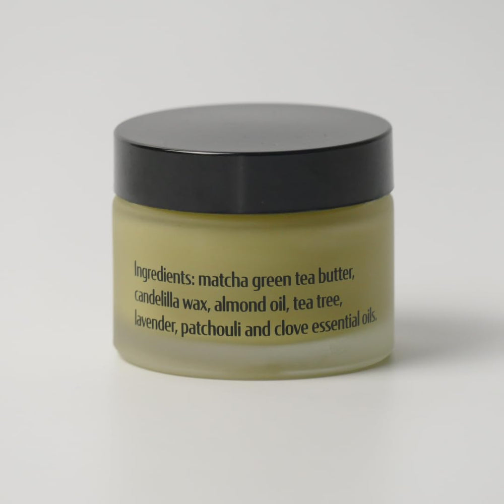 La Parea Wellness texture shot highlighting matcha butter creaminess for hydrating benefit