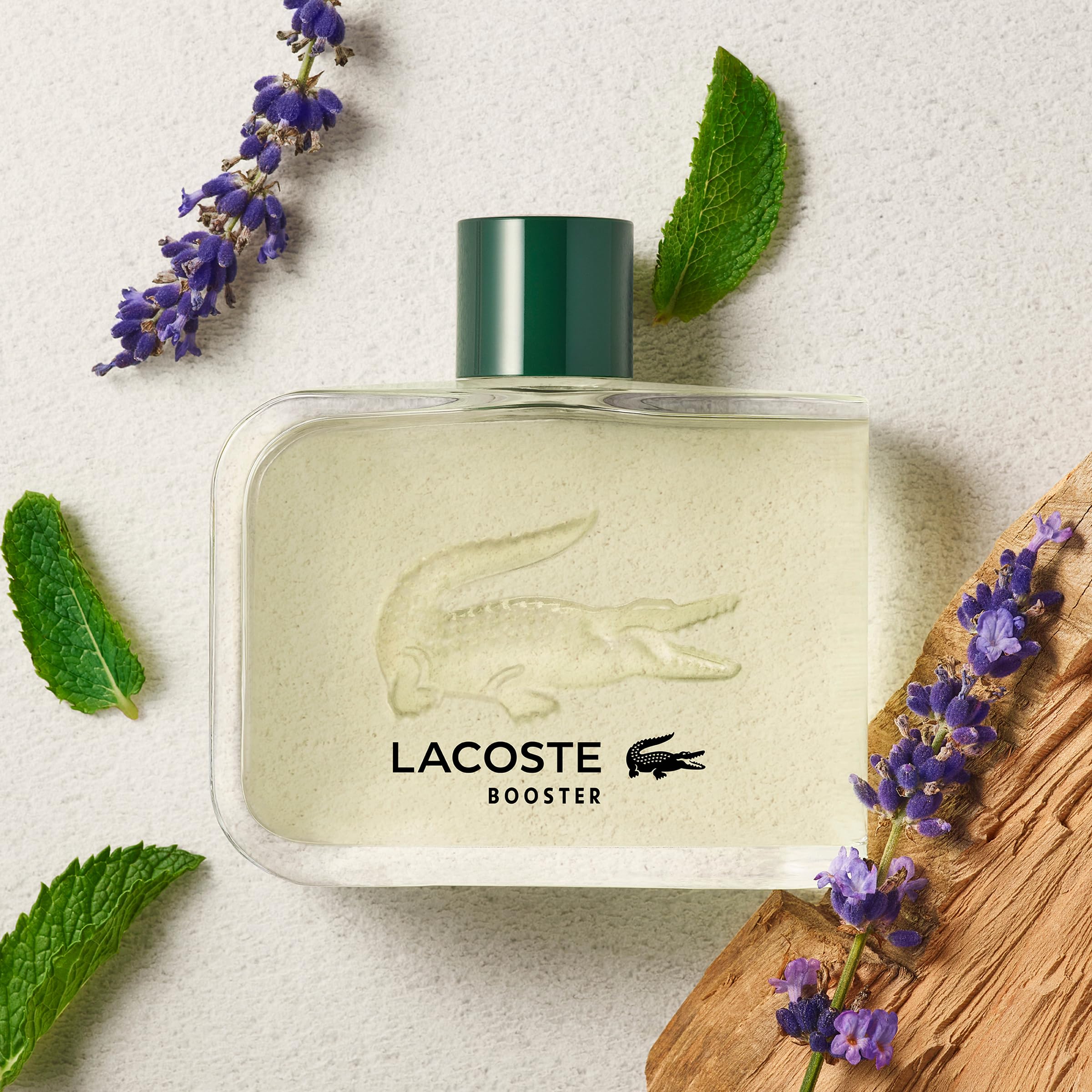 Lacoste spray nozzle close-up for precise, easy application