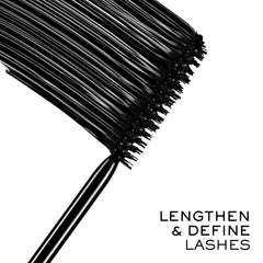 Lancôme Définicils brush groove detail displaying separation for clump-free lashes