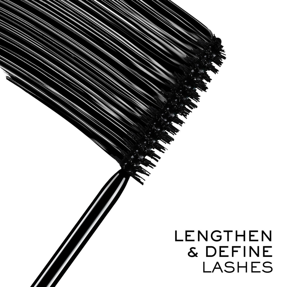Lancôme Définicils wand close-up showing grooved bristles for precise lash separation