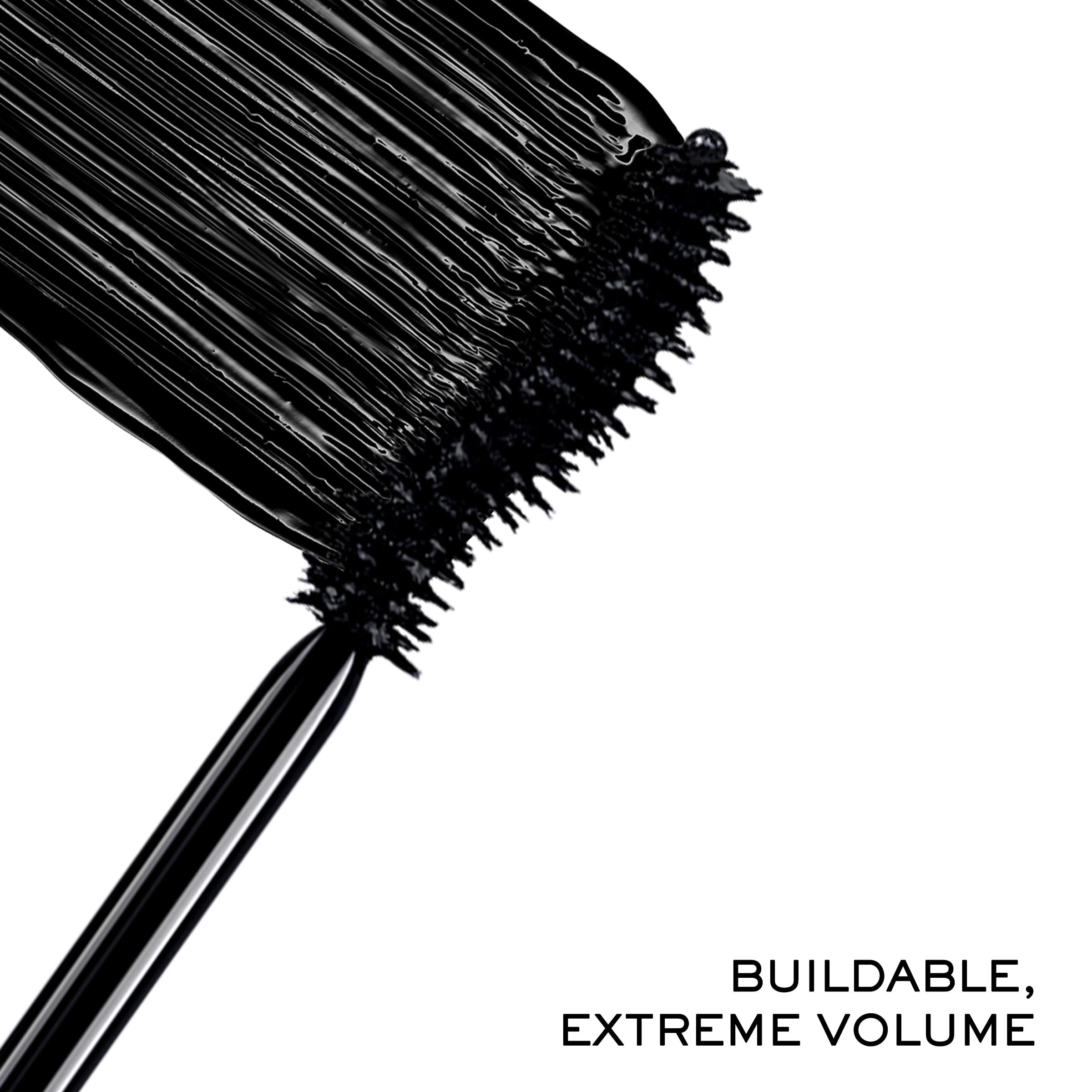 Lancôme Hypnôse Drama texture of creamy formula illustrating smooth, clump-free coating benefit