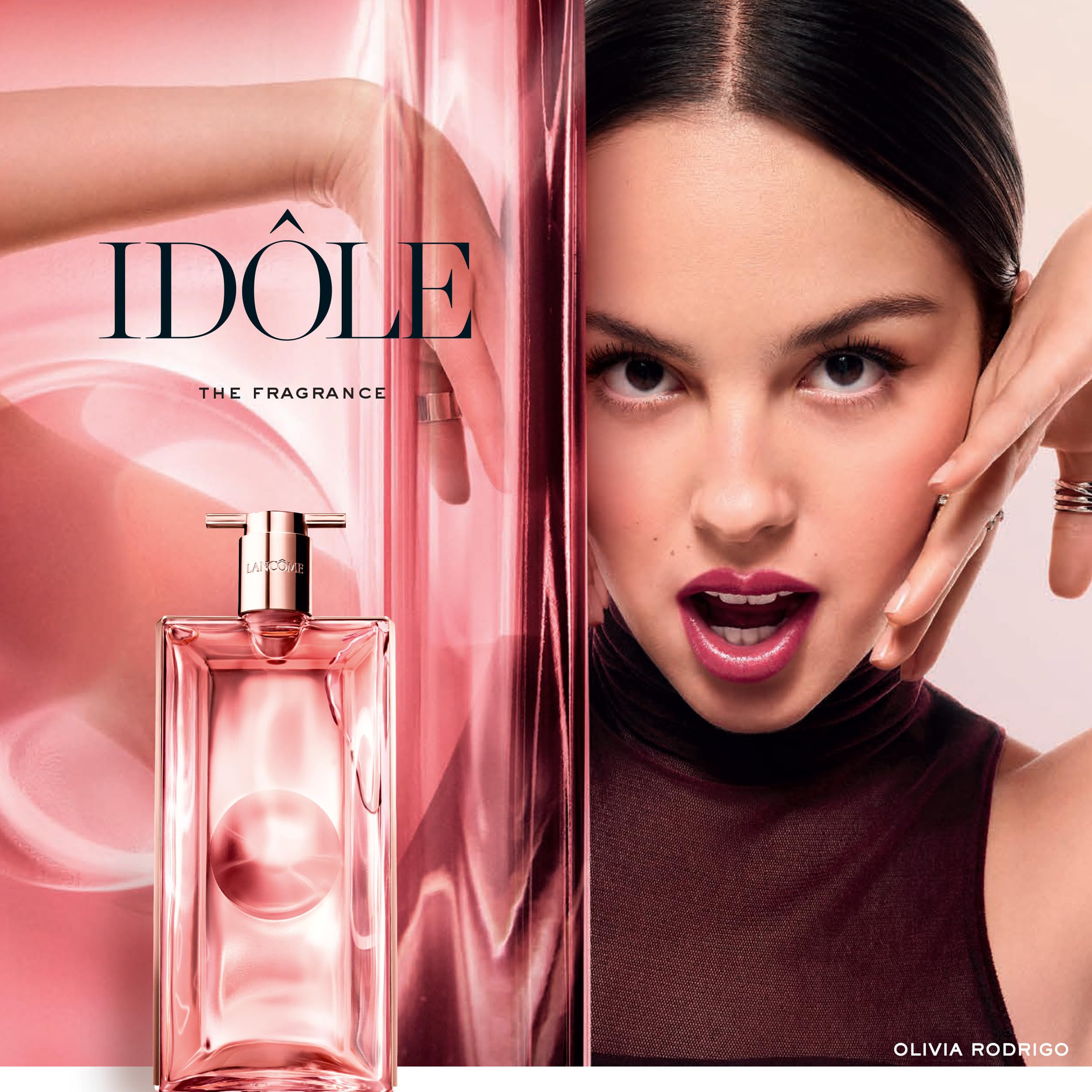 Lancôme Idôle on a dressing table lifestyle scene showing everyday elegance benefit