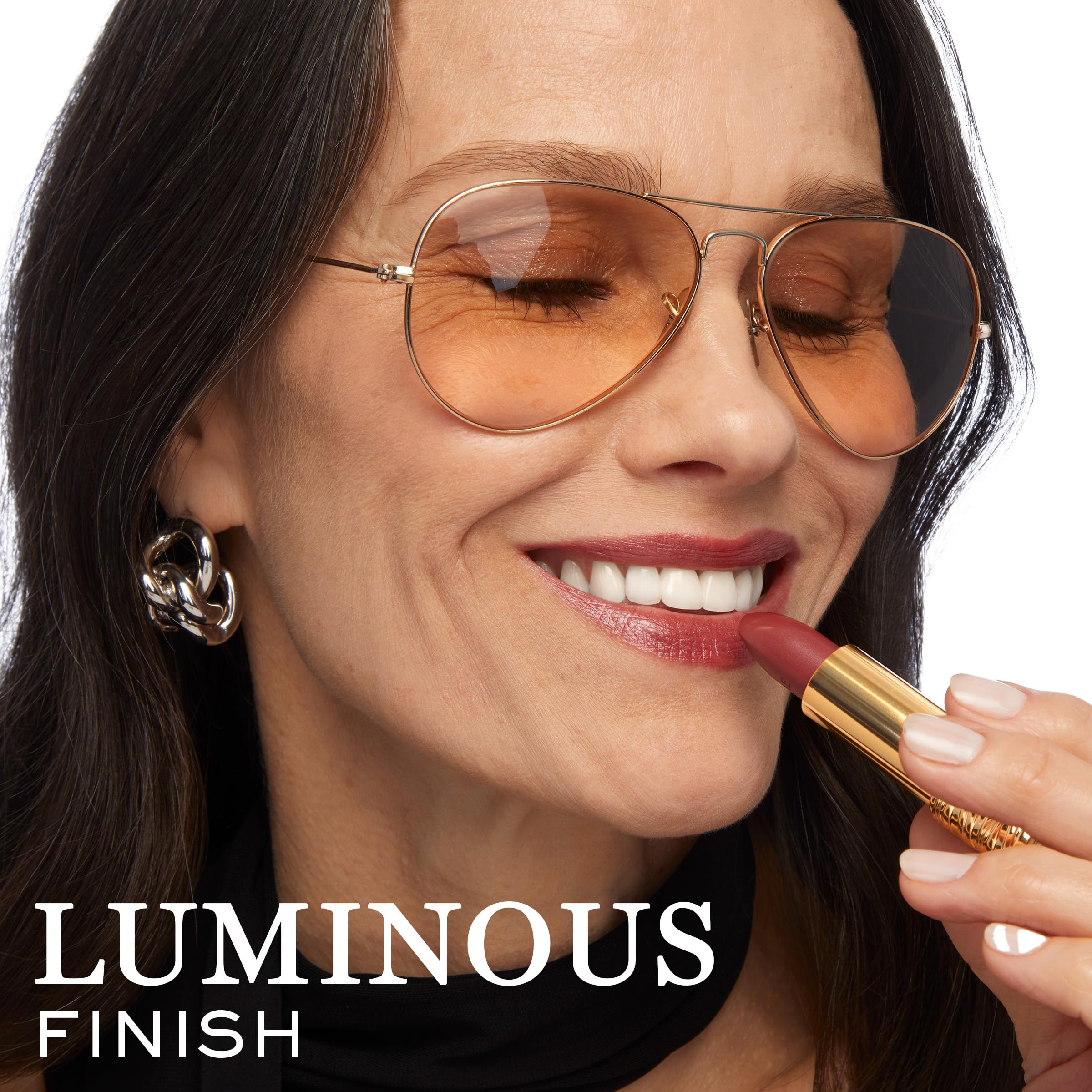 Lancôme with coordinating lip liner to show defined, long-lasting edges