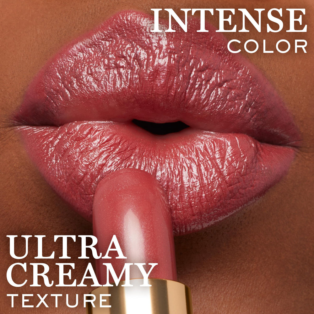 Lancôme creamy texture close-up revealing moisturizing sheen and glide