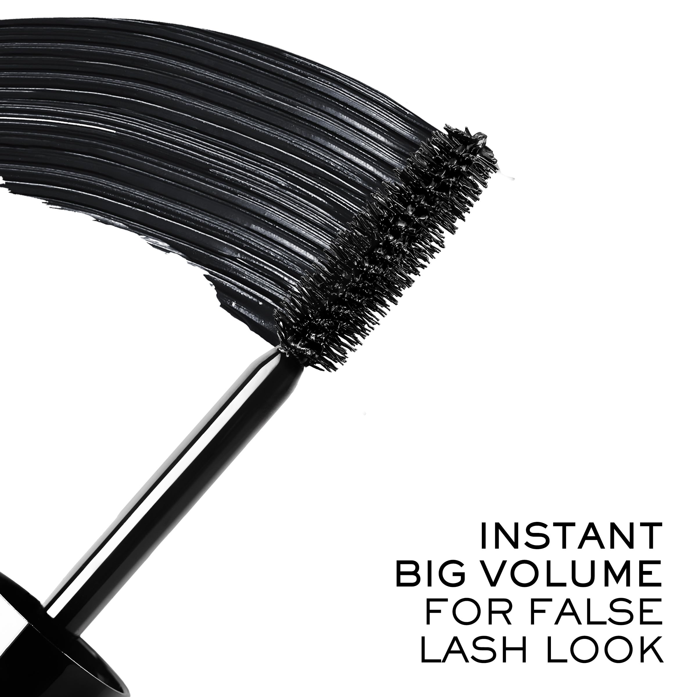 Lancôme wand close-up with big brush showing even product pickup