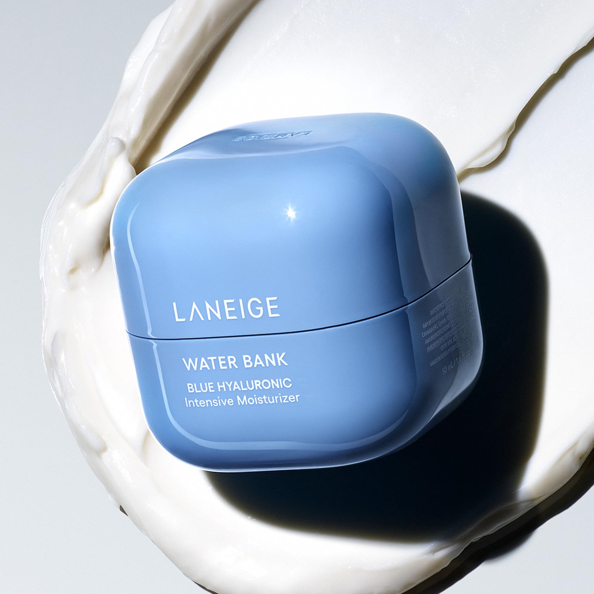 LANEIGE close-up cream texture illustrating rich hydration and absorbency