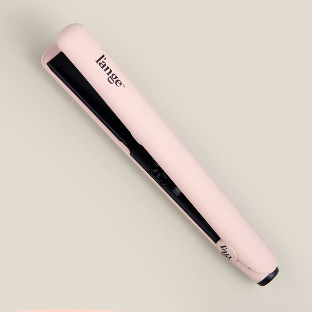 L'ANGE HAIR hair texture close-up showing sealed cuticle and gloss