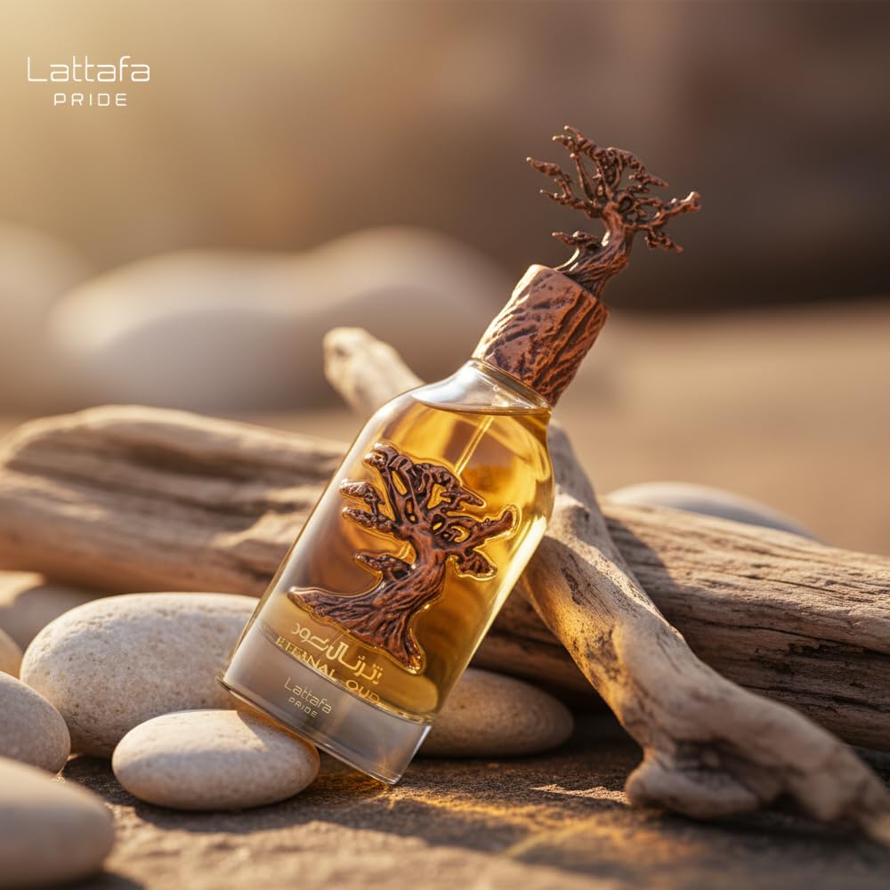 Lattafa fine mist close-up showing even dispersion for lasting wear