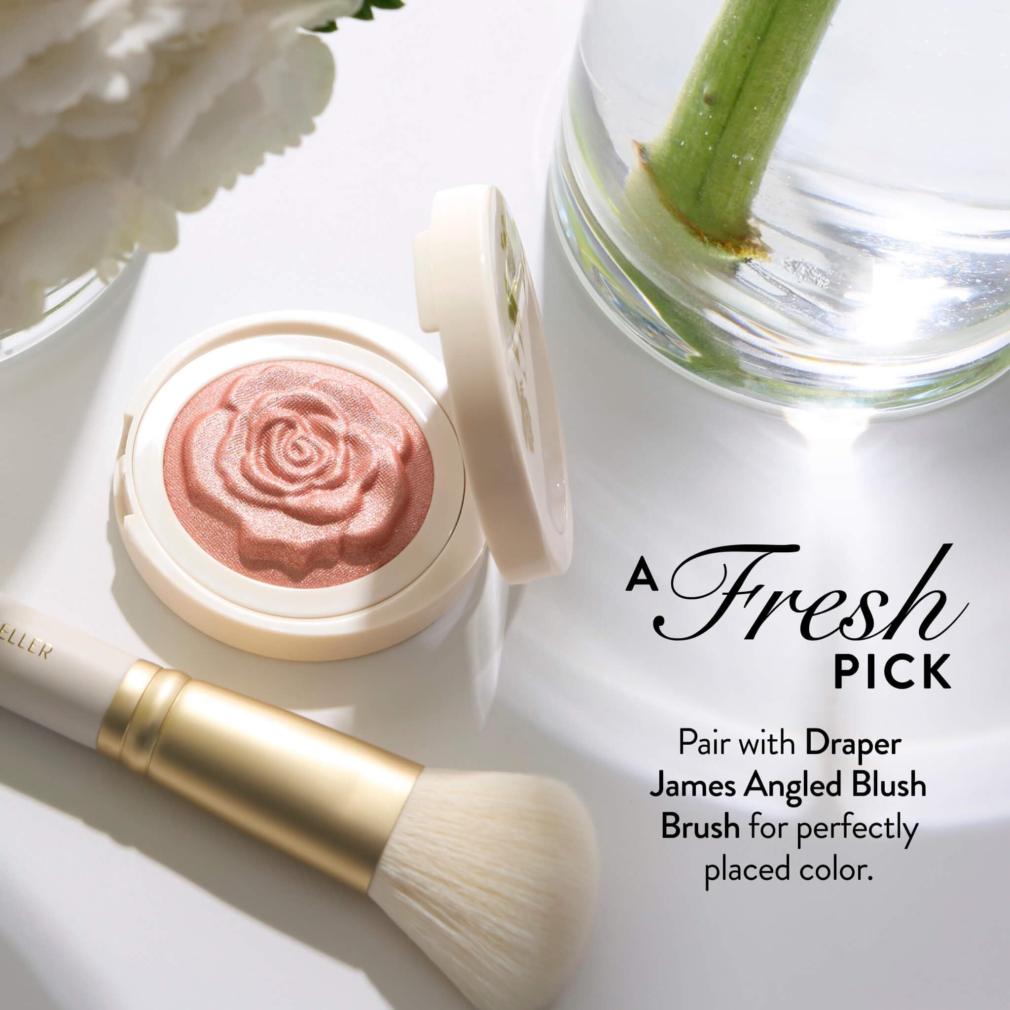 LAURA GELLER ingredient display with centella and white tea showing skin-supporting botanicals