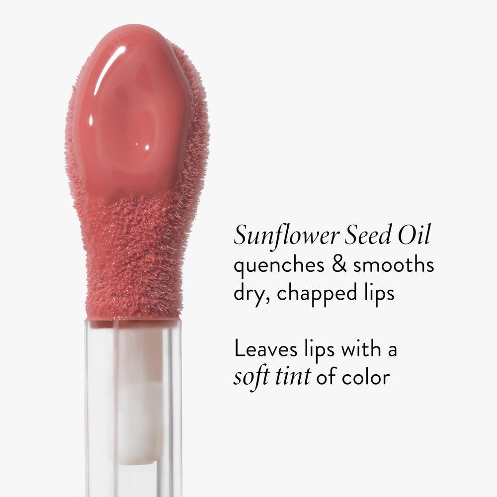 LAURA GELLER NEW YORK sponge applicator detail for precise, mess-free application benefit