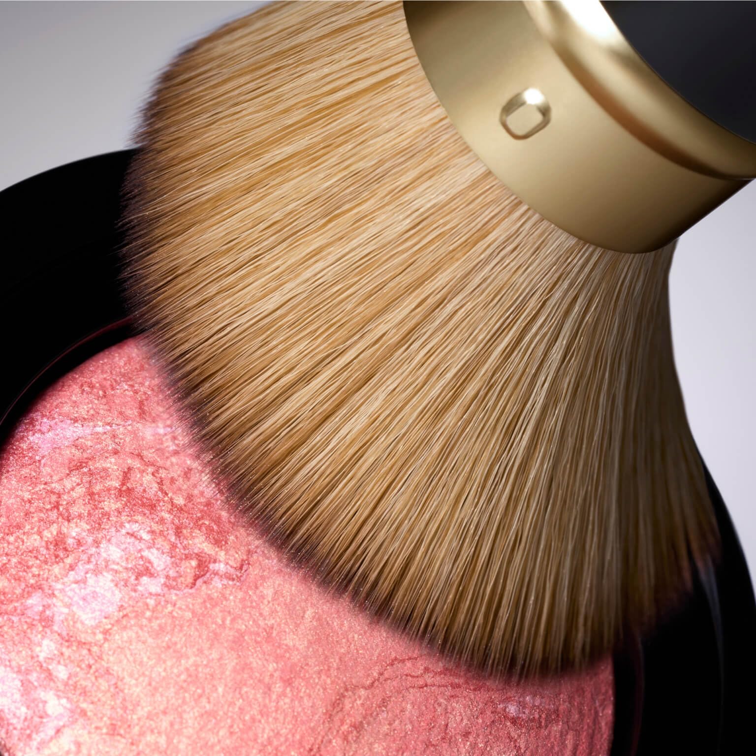 LAURA GELLER brush drying after cleaning showing low-maintenance care benefit