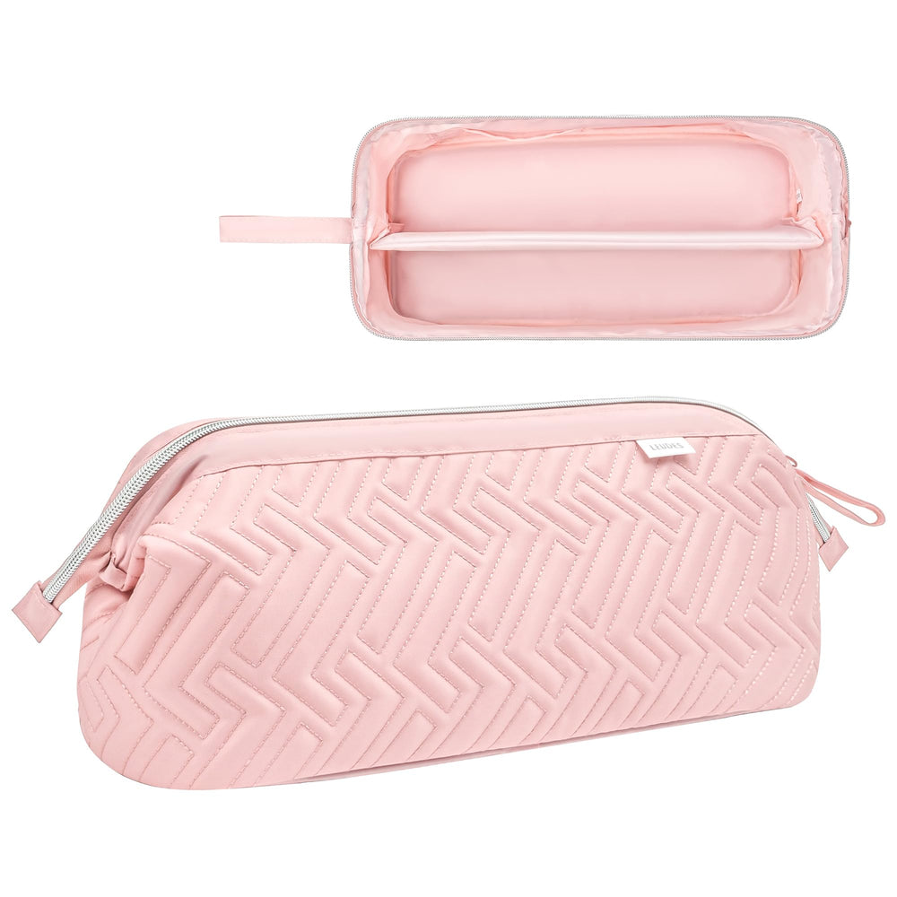Leudes lifestyle travel scene with case ready for on-the-go styling