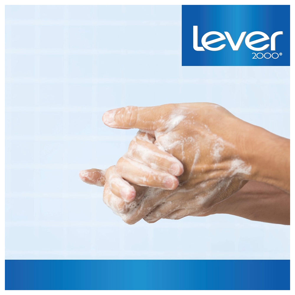 Lever 2000 bar next to hand showing compact travel-friendly size
