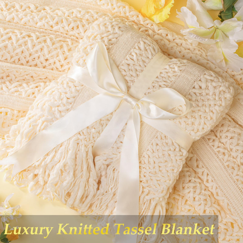 LIMSUKMF silk-like eye mask with plush fuzzy socks for improved restful comfort