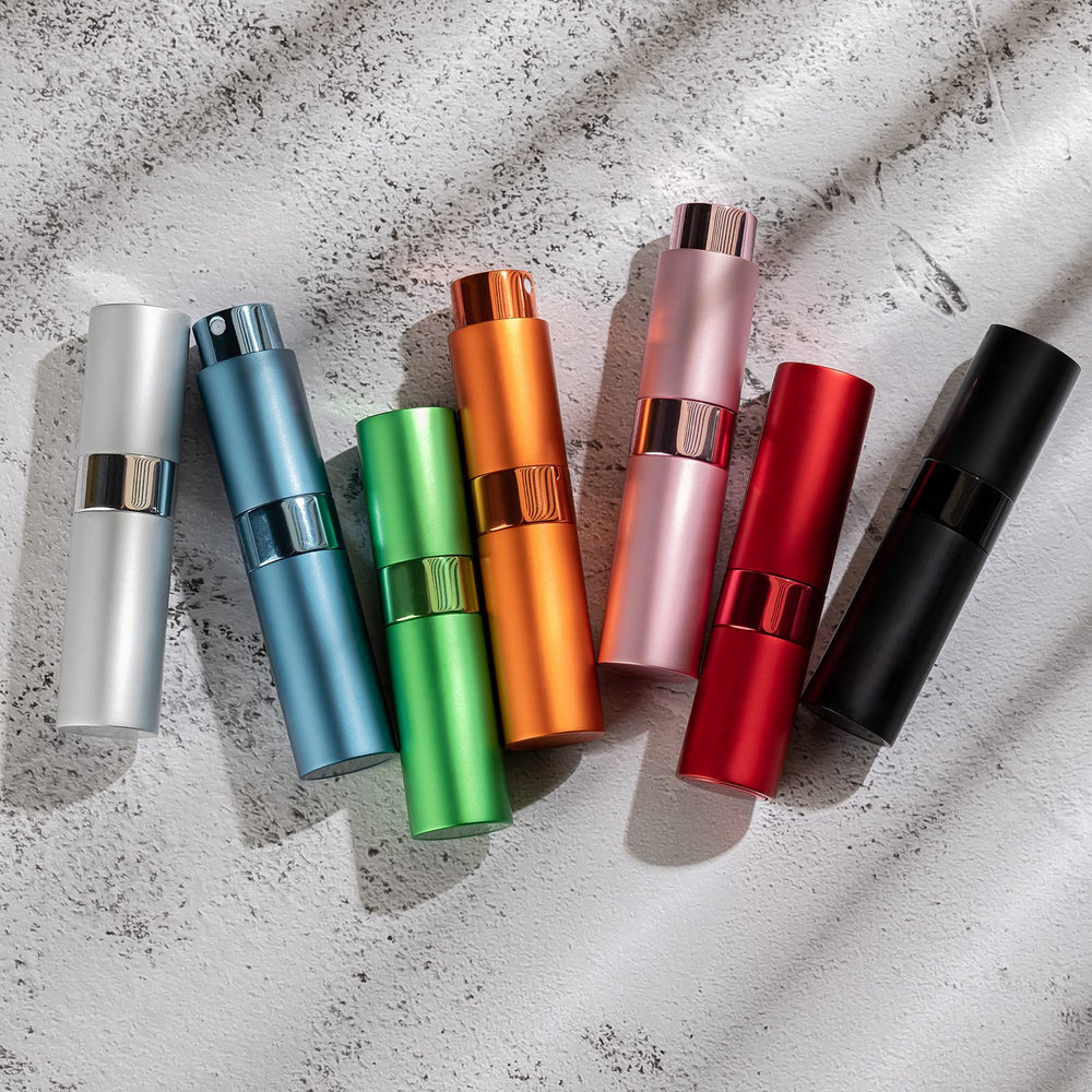 LISAPACK atomizer opened to reveal inner glass vial for easy refill benefit
