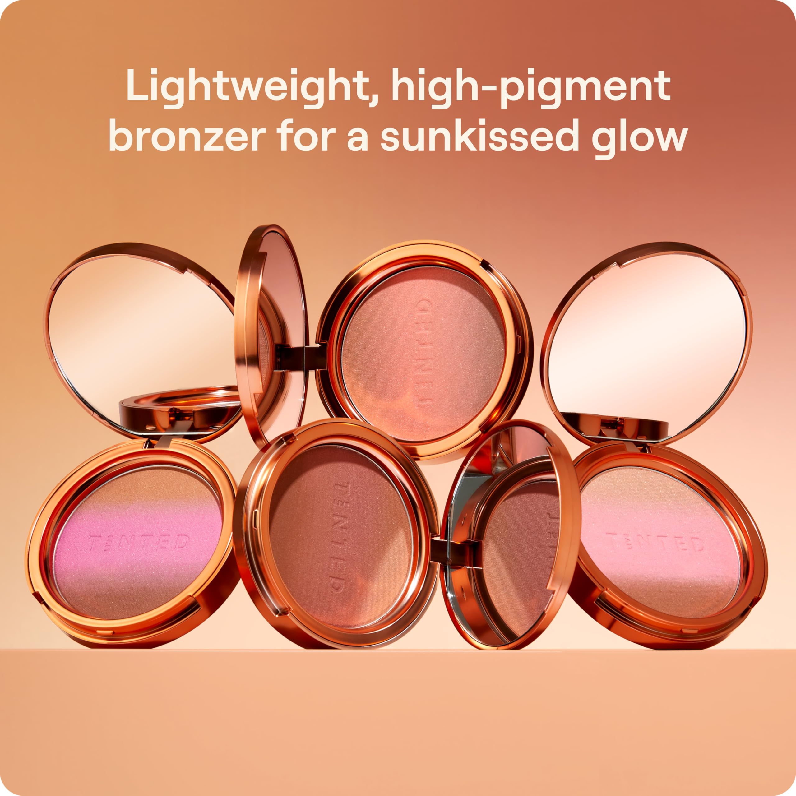 Live Tinted open pan showcasing Mojave Mirage gradient for customizable mix