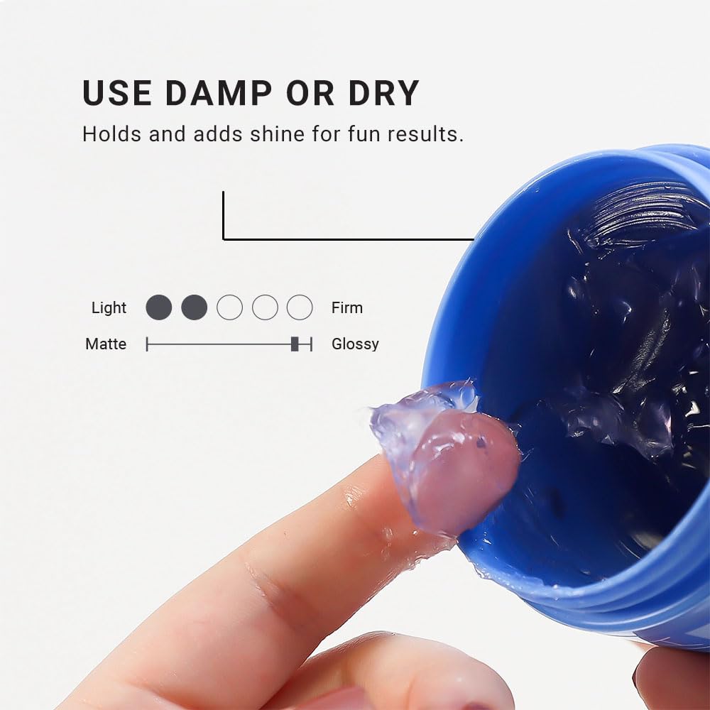 Loma pomade in hand during application demonstrating easy control benefit
