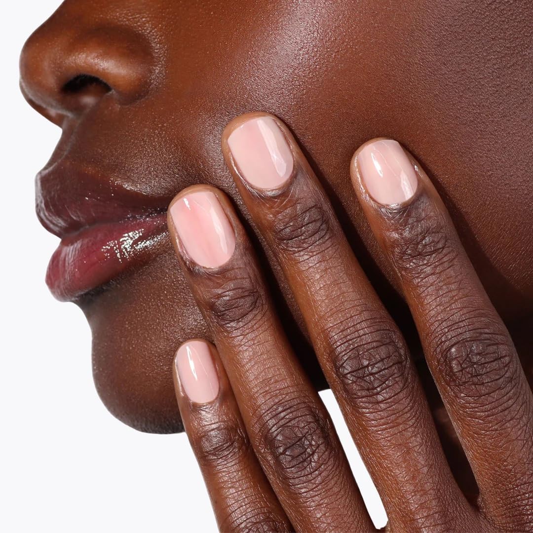 LONDONTOWN lacquer stroke texture showing smooth, self-leveling finish
