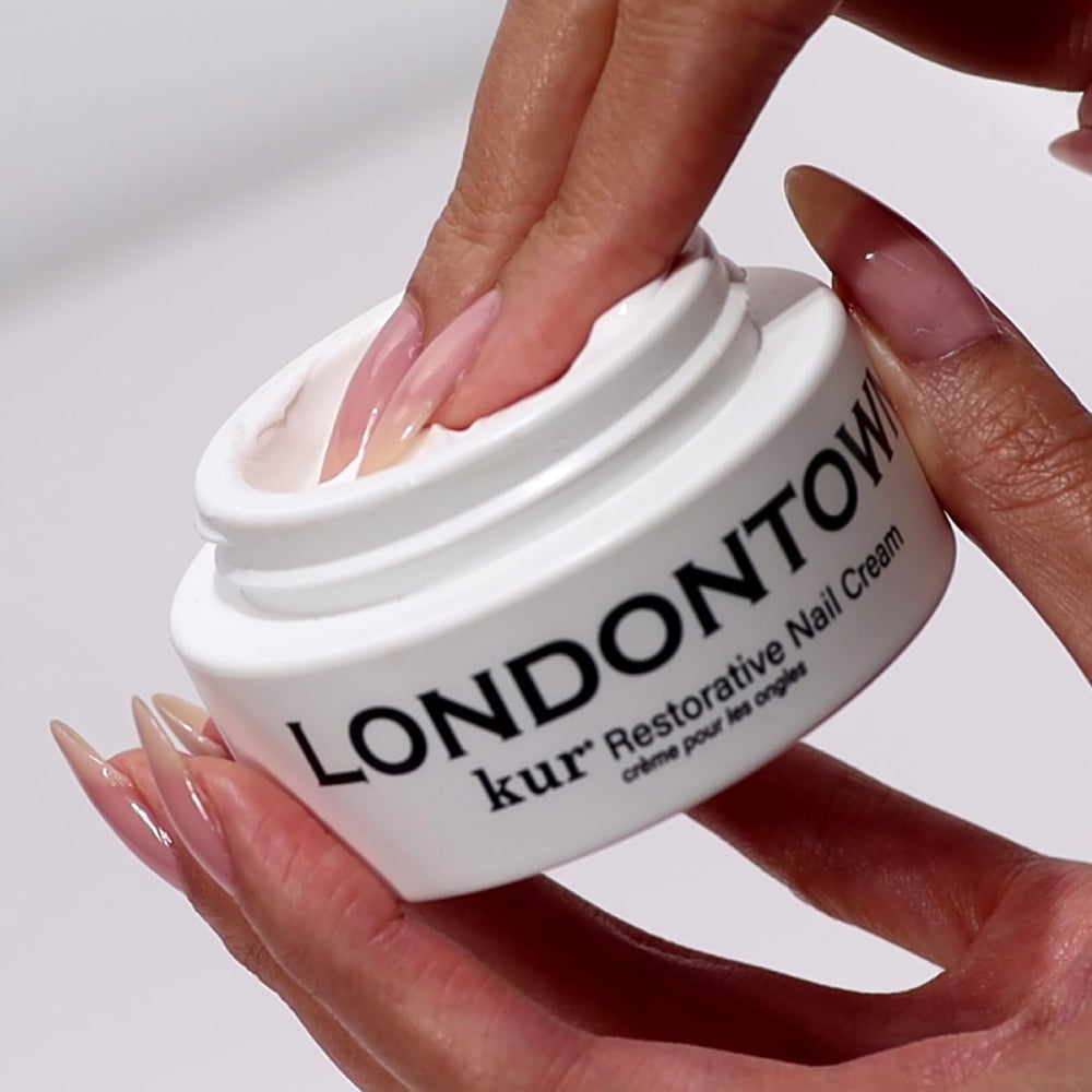 LONDONTOWN treatment gloves detail for concentrated overnight nail repair