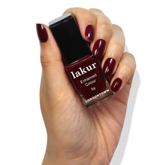 LONDONTOWN lakur texture close-up highlighting gel-like shine and streak-free finish