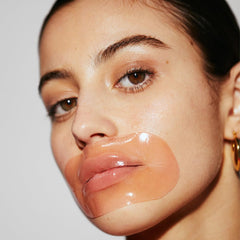 LOOPS mask applied on lips demonstrating fit and immediate smoothing effect