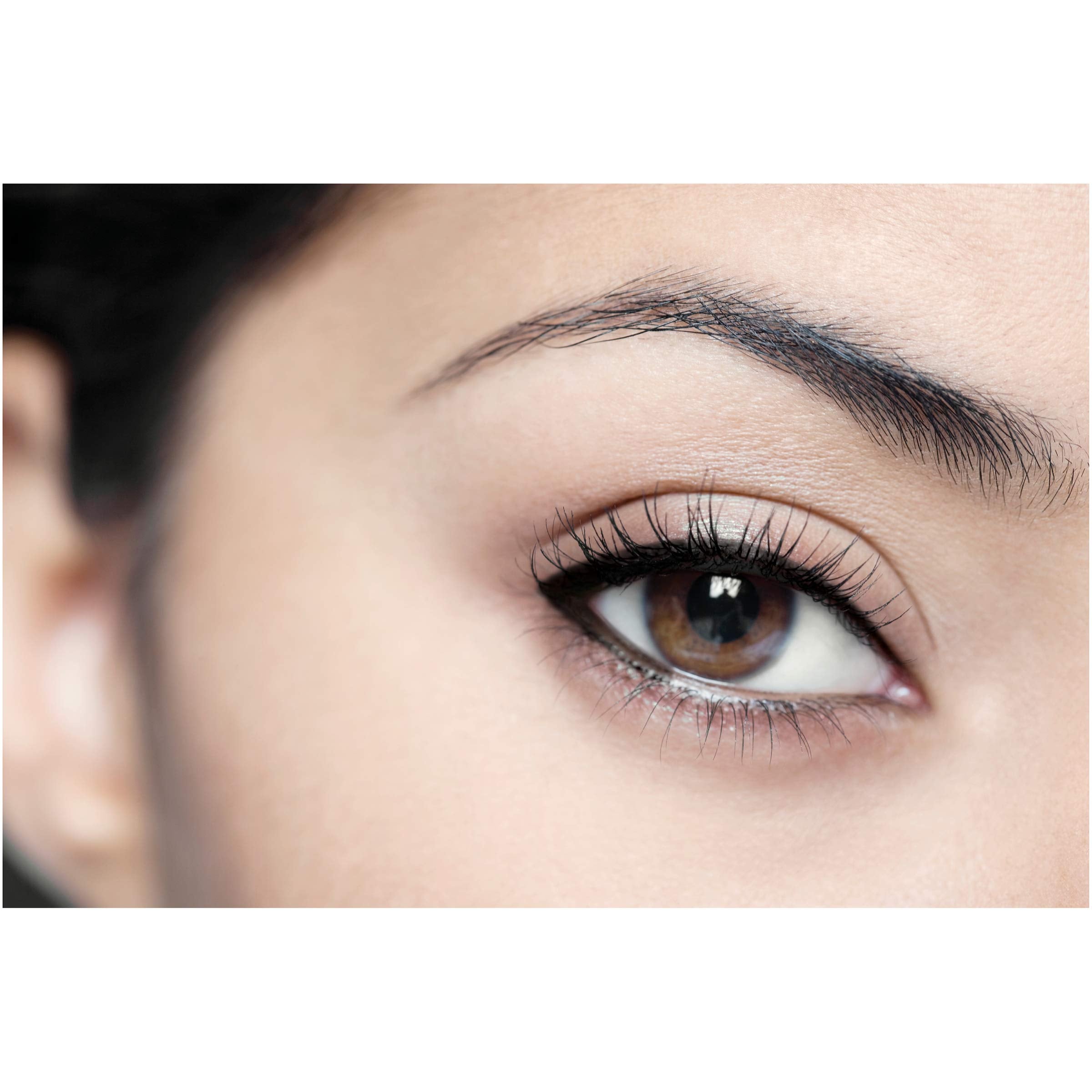 L'Oreal Paris built-in sharpener detail showing maintained point for clean lines
