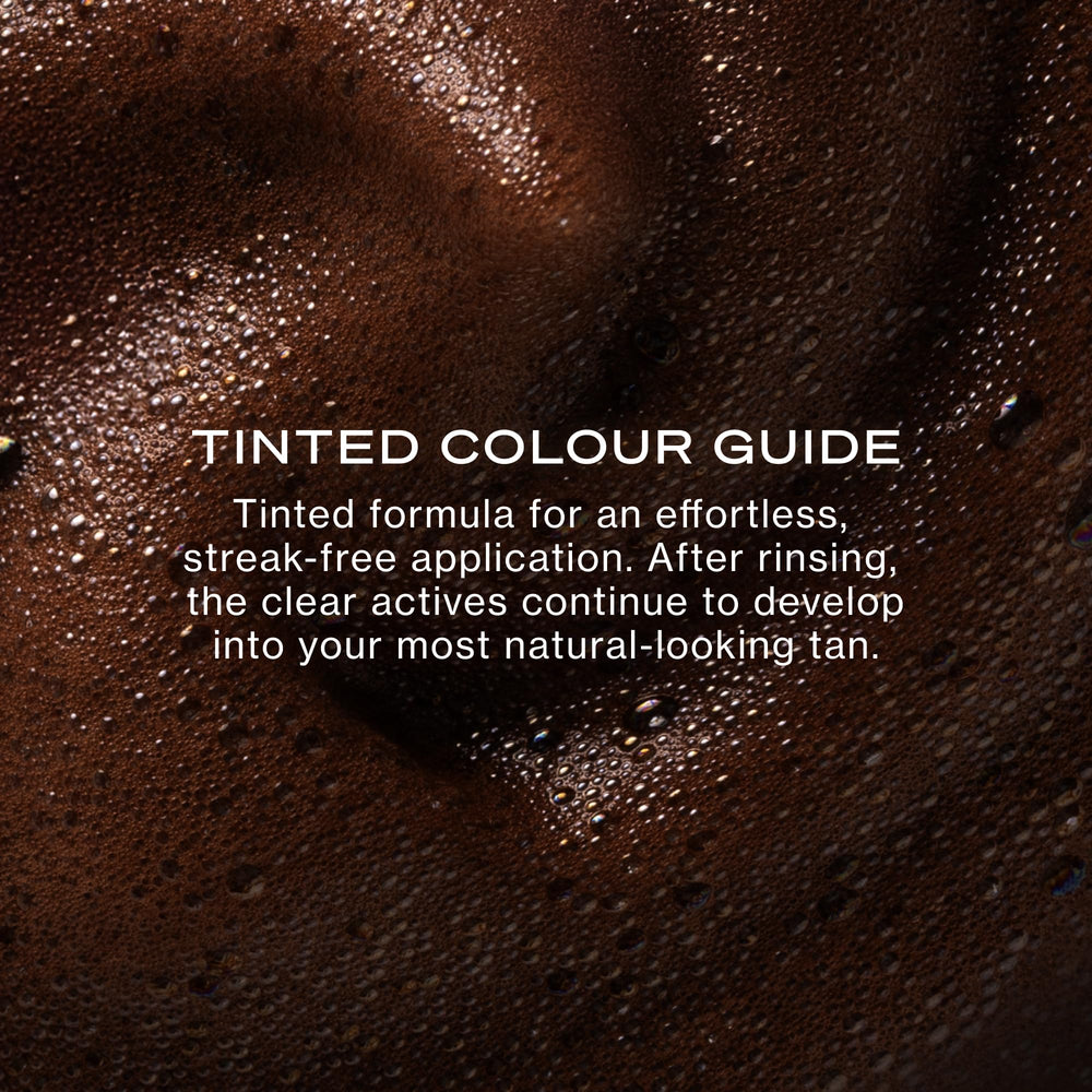 Loving Tan application mitt with mousse for even, streak-free coverage