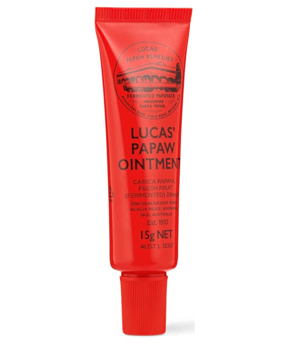 Lucas Papaw close-up of applicator tip enabling precise, hygienic application