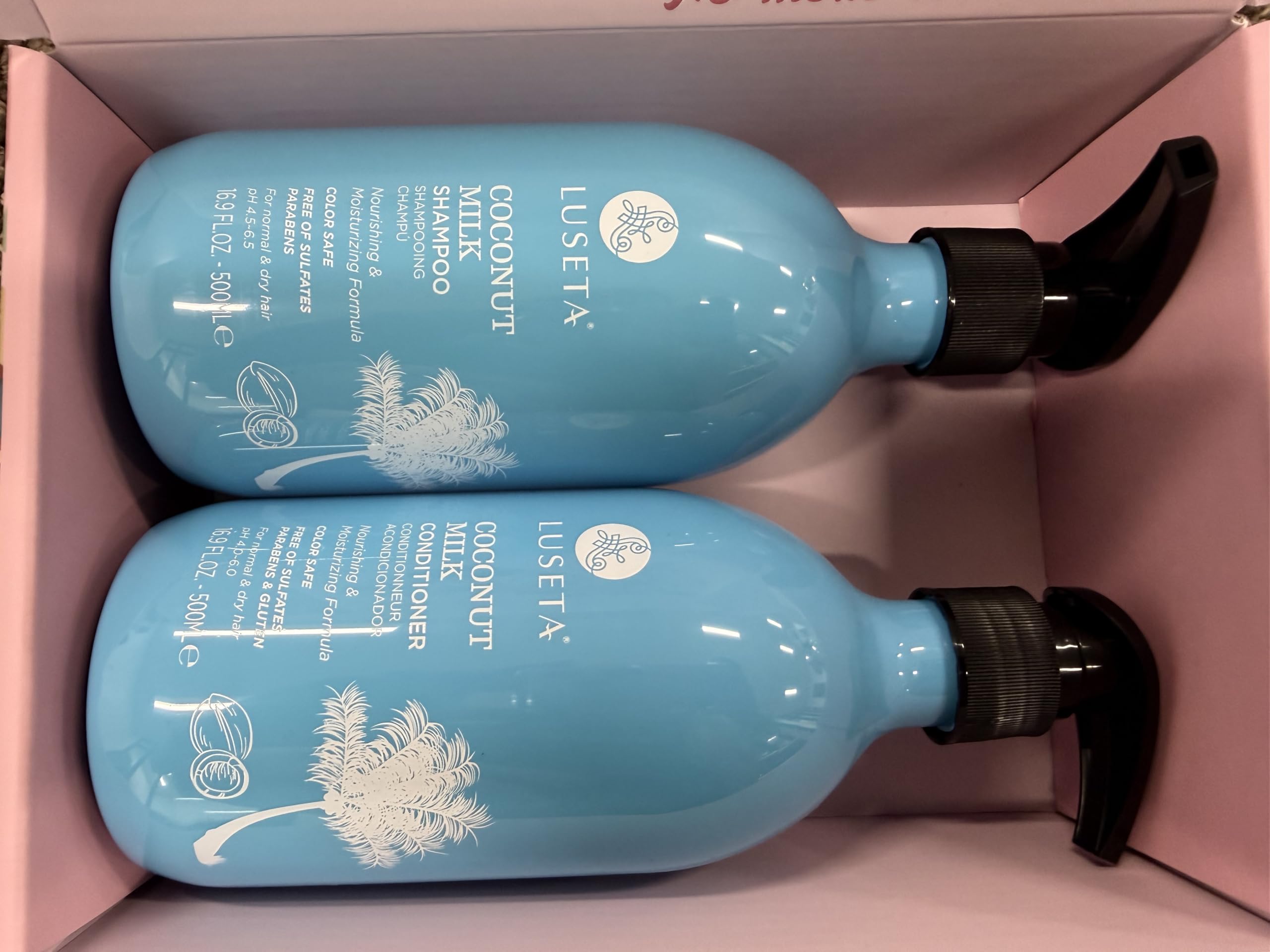 Luseta applied to scalp on model showing nourishing action