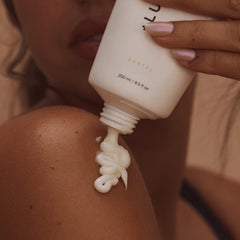 Lux Unfiltered ingredients display with jojoba and shea, highlights nourishing benefits