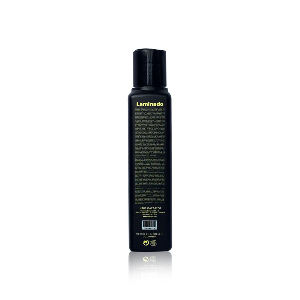 Lz cream texture close-up, highlighting lightweight absorbent formula