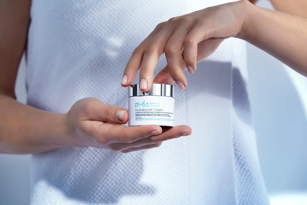 m-61 label close-up displaying key actives and clean-formula benefit