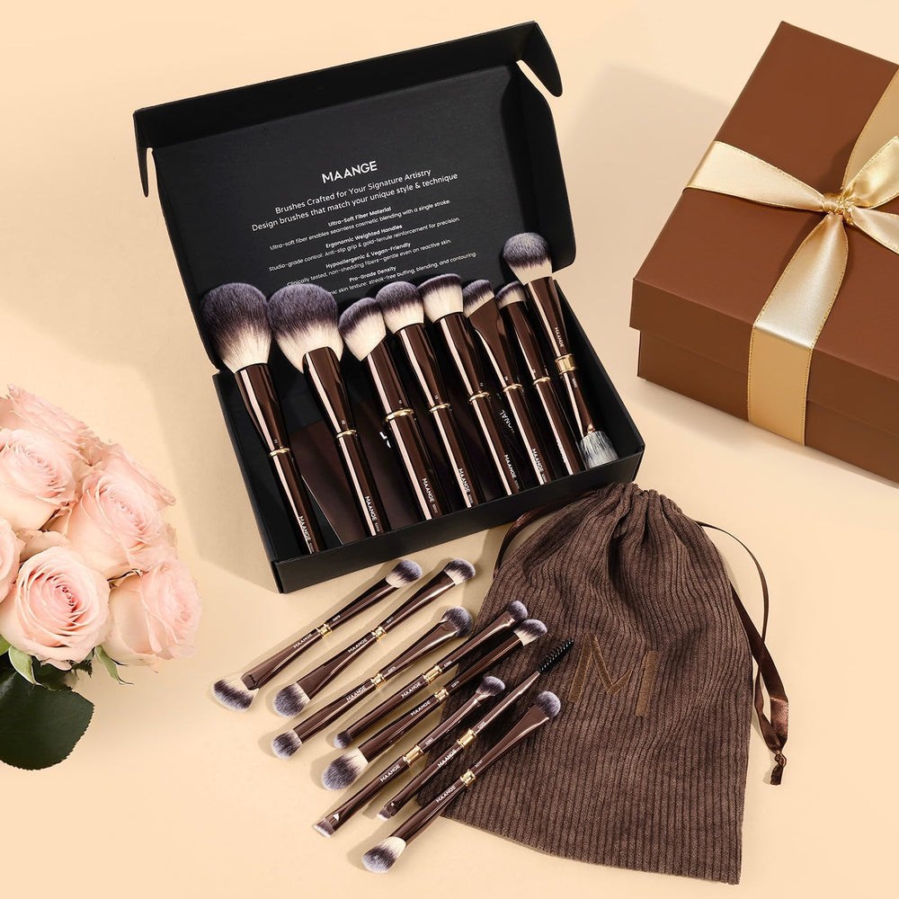 MAANGE soft synthetic bristles close detail, blending makeup smoothly and evenly