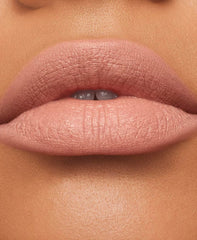 MAC Macximal Honeylove close-up of lips illustrating even coverage and comfortable wear