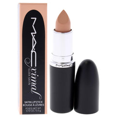 MAC texture swatch of Creme D Nude demonstrating smooth satin finish benefit