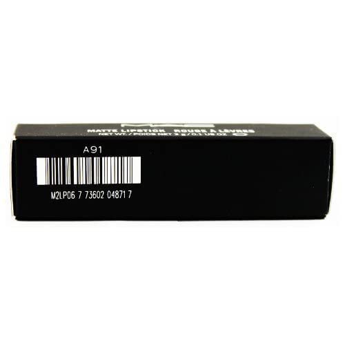 MAC Russian Red paired with lip liner for precise long-lasting definition