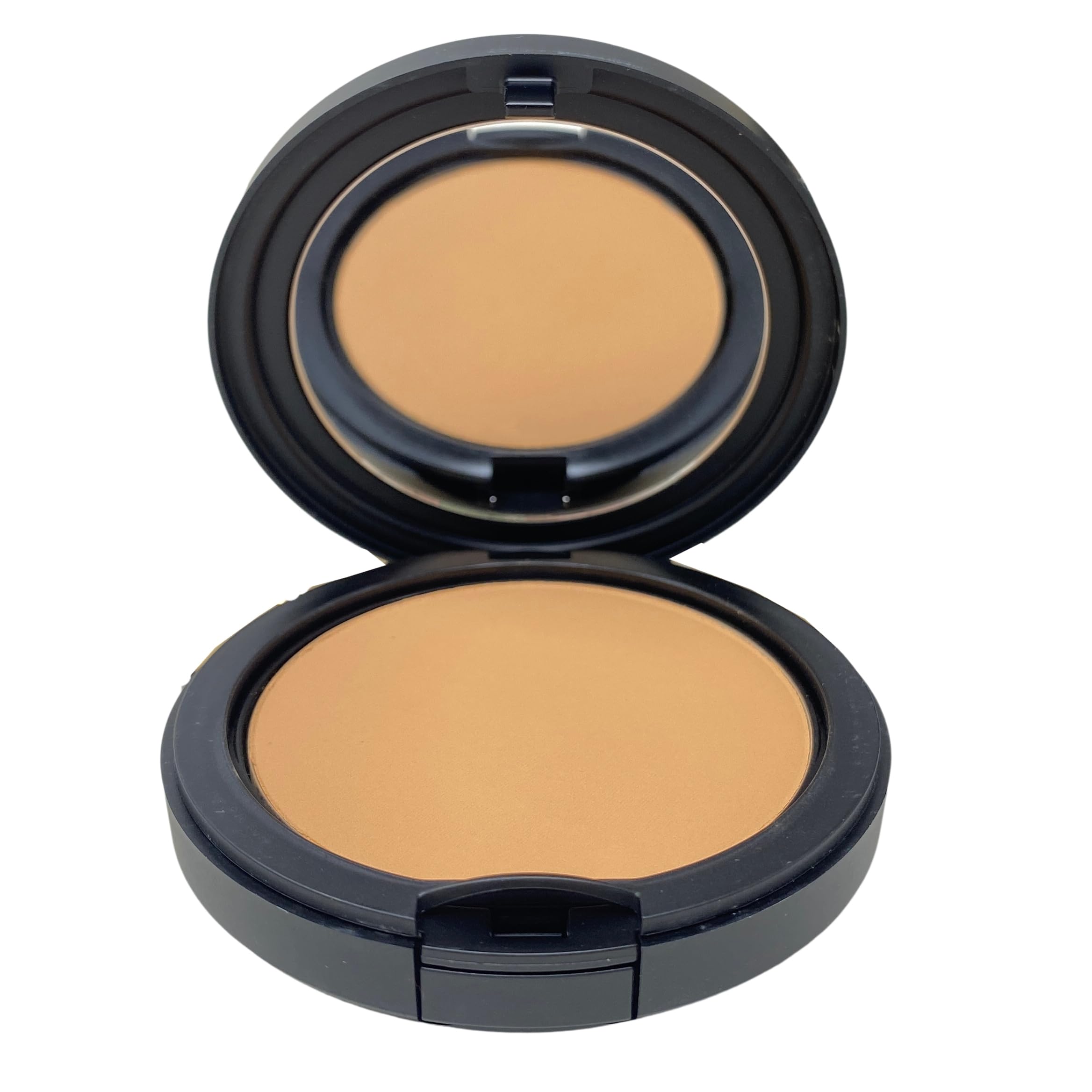 M·A·C powder texture close-up highlighting blendable finish and lightweight feel