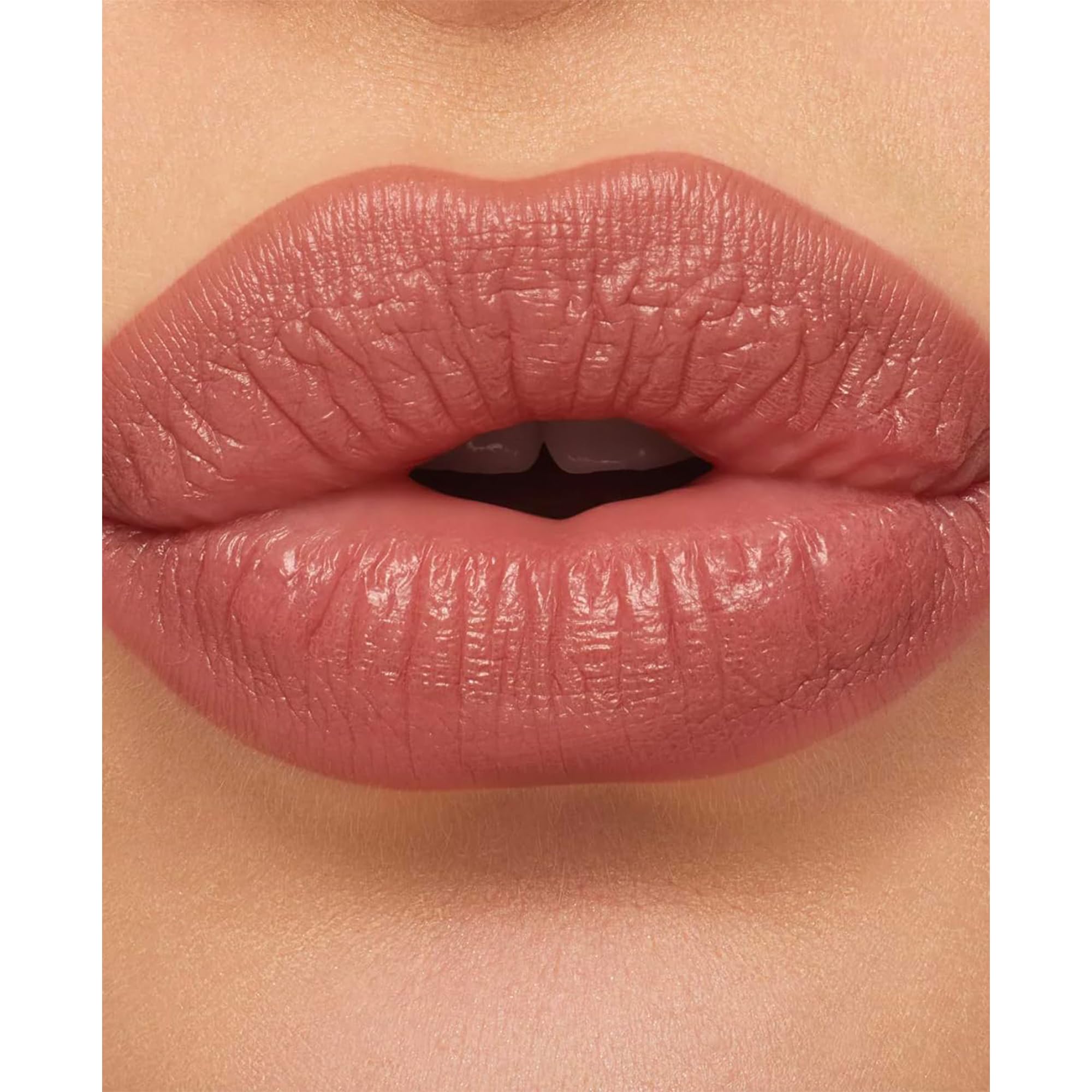 MAC Velvet Teddy label close-up displaying shade name and product info