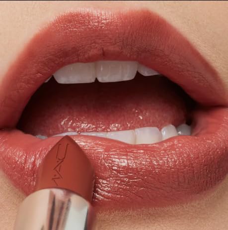 MAC Ximal applied on lips in lifestyle shot showing wearable pink-brown color benefit