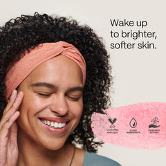 Mad Hippie texture drop on skin showing lightweight absorbency benefit