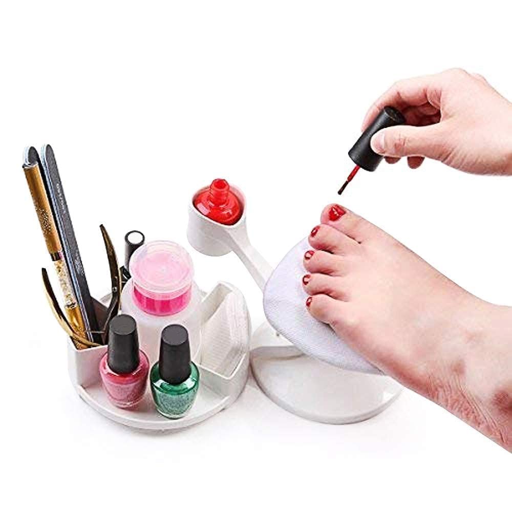 Makartt size comparison showing hand next to stand to illustrate compact portability