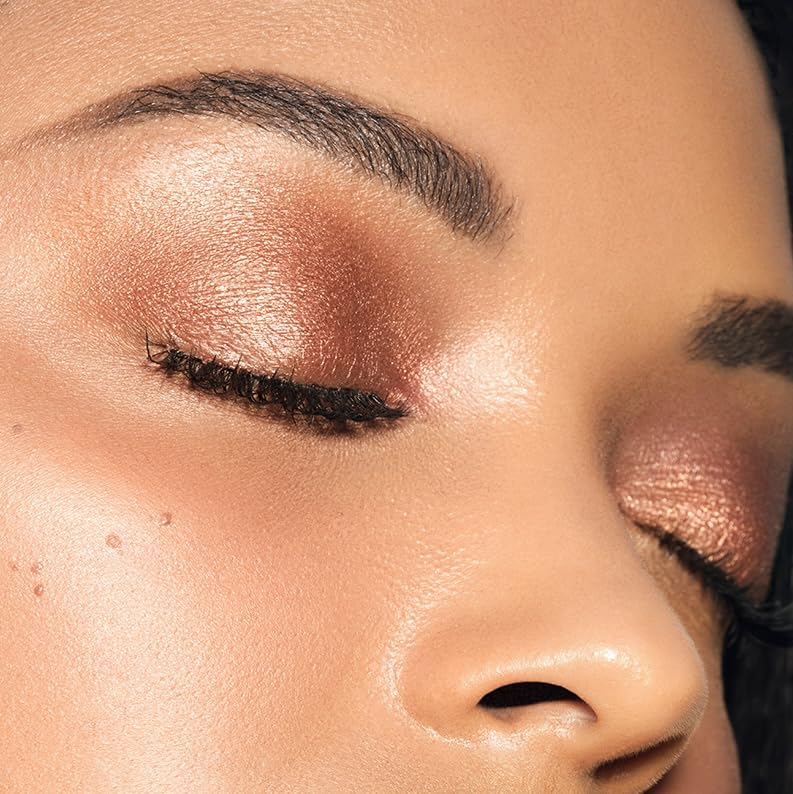 MAKE macro texture close-up of finely milled mica for smooth glide benefit