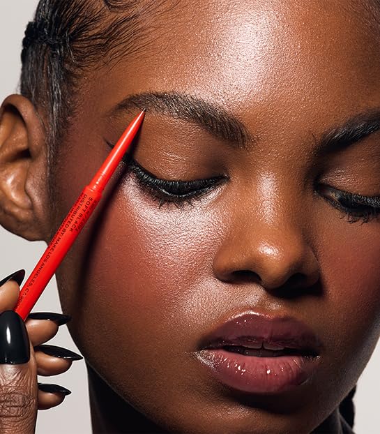 MAKE Nano Brow ultra-fine precision tip close-up for hairlike stroke accuracy