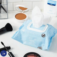 maker explorador close-up of wipe texture for effective makeup lift