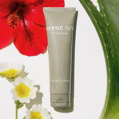 MANE IVY front packaging showing small 40ml bottle and label for travel-friendly styling