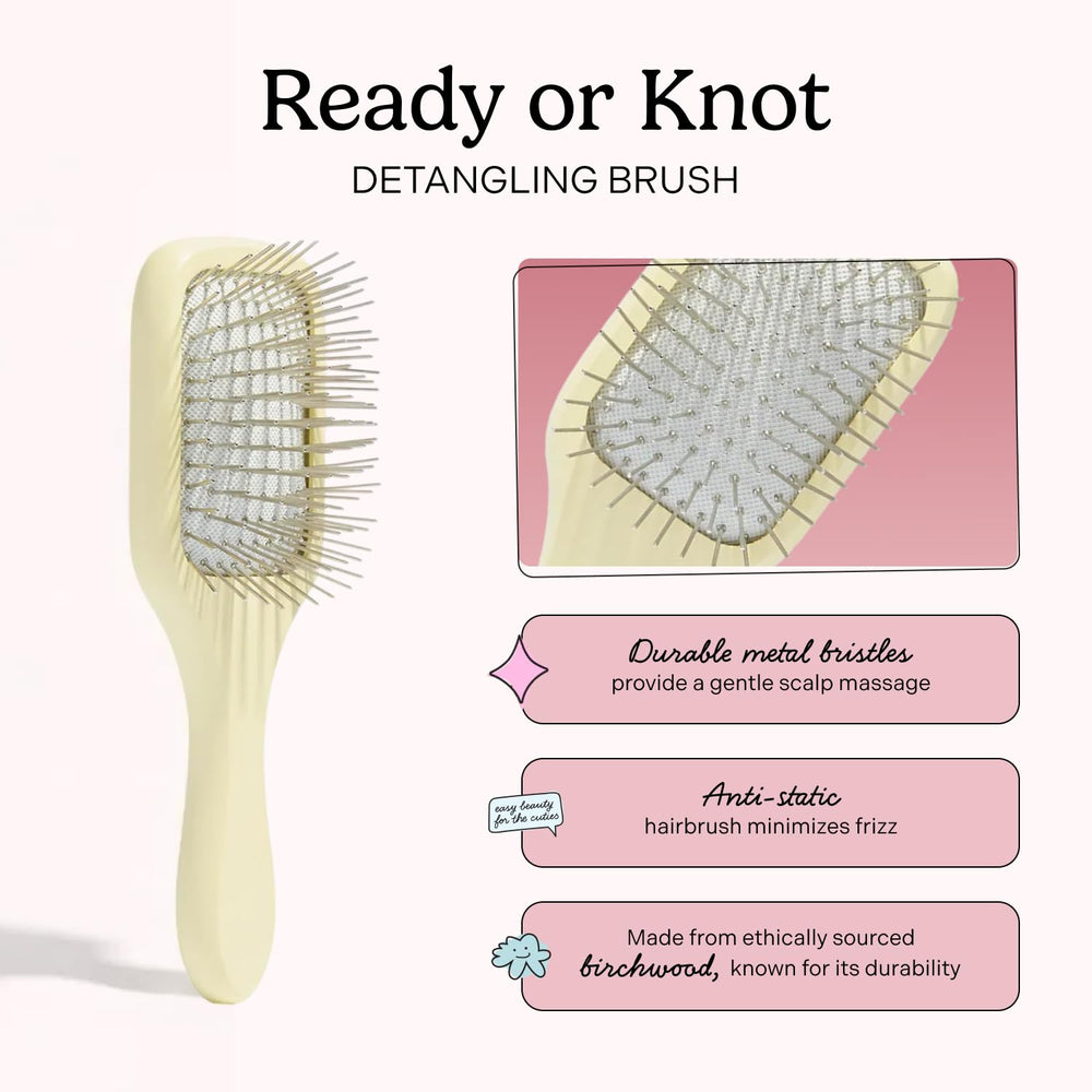 Mane metal bristle close-up demonstrating smooth detangling action