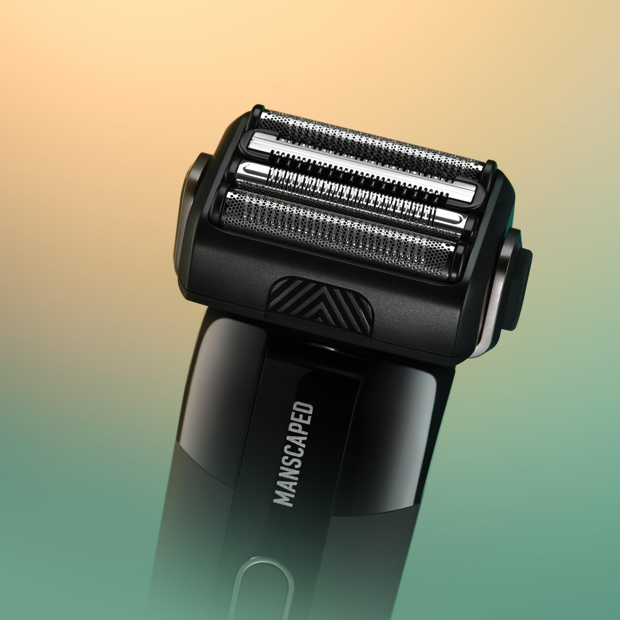 MANSCAPED magnetic attachment detail illustrating quick, tool‑free blade swaps