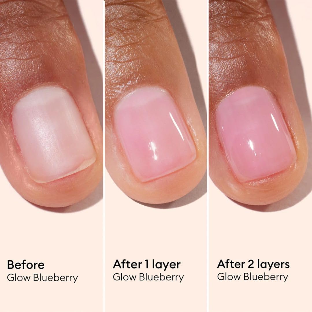 Manucurist ingredient display of blueberry and almond oil highlighting nourishing benefit