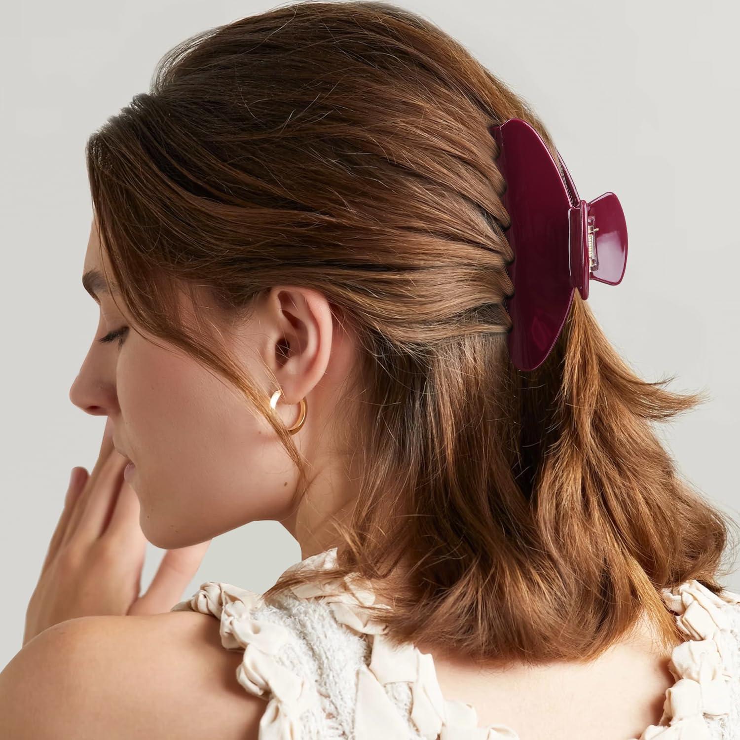 MAORULU worn in half-up hairstyle showing secure comfortable hold