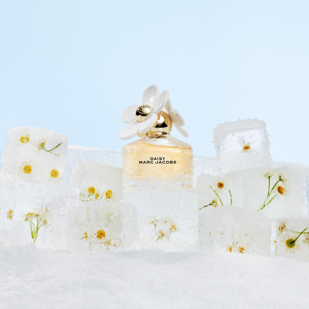 Marc Jacobs Daisy label and ingredient panel close-up showing product authenticity